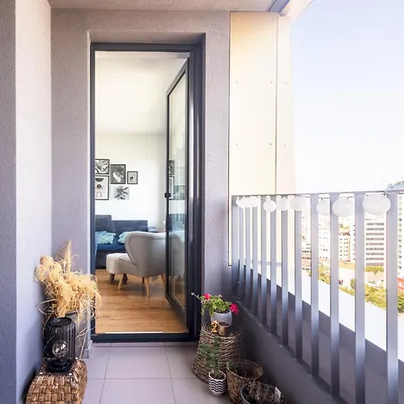 Downtown 2 18th Floor With Free Parking